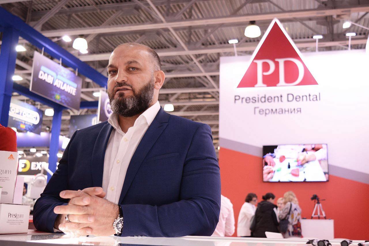 ПОЗДРАВЛЯЕМ С ДНЕМ РОЖДЕНИЯ ГЕНЕРАЛЬНОГО ДИРЕКТОРА ARMADA DENTAL ВУСАЛА АЛЕКБЕРОВА!